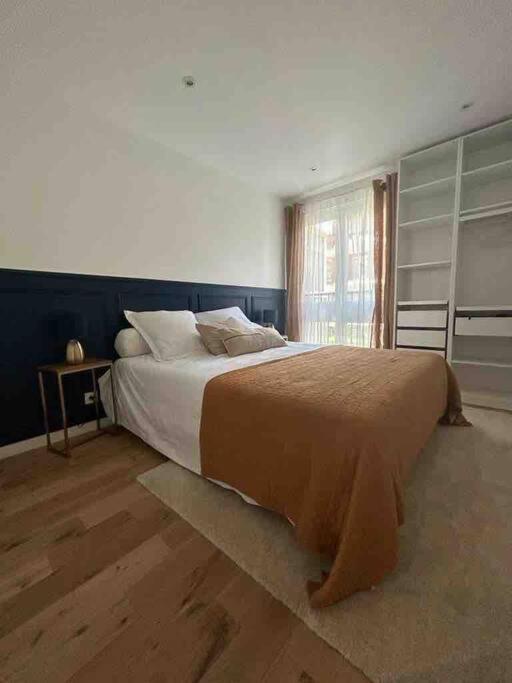 Apartment Stunning Close To Versailles